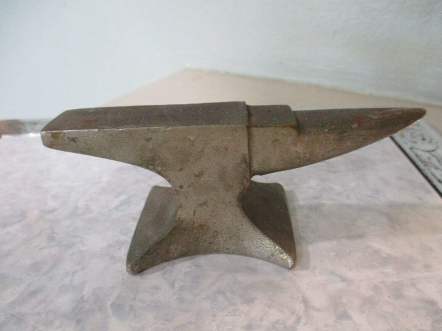 1960 Miami Florida inscribed Watchmaker Store Cast Iron London Pattern Anvil