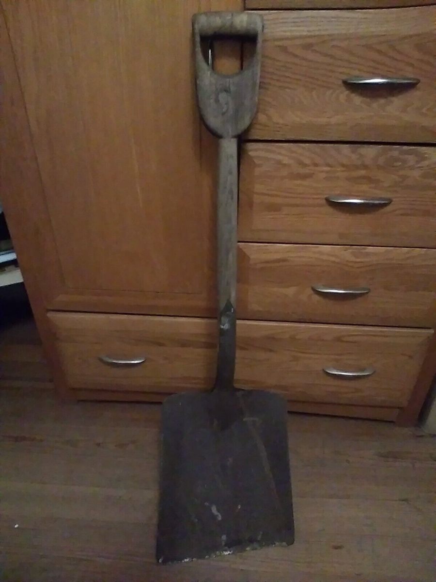 D-Handled Shovel